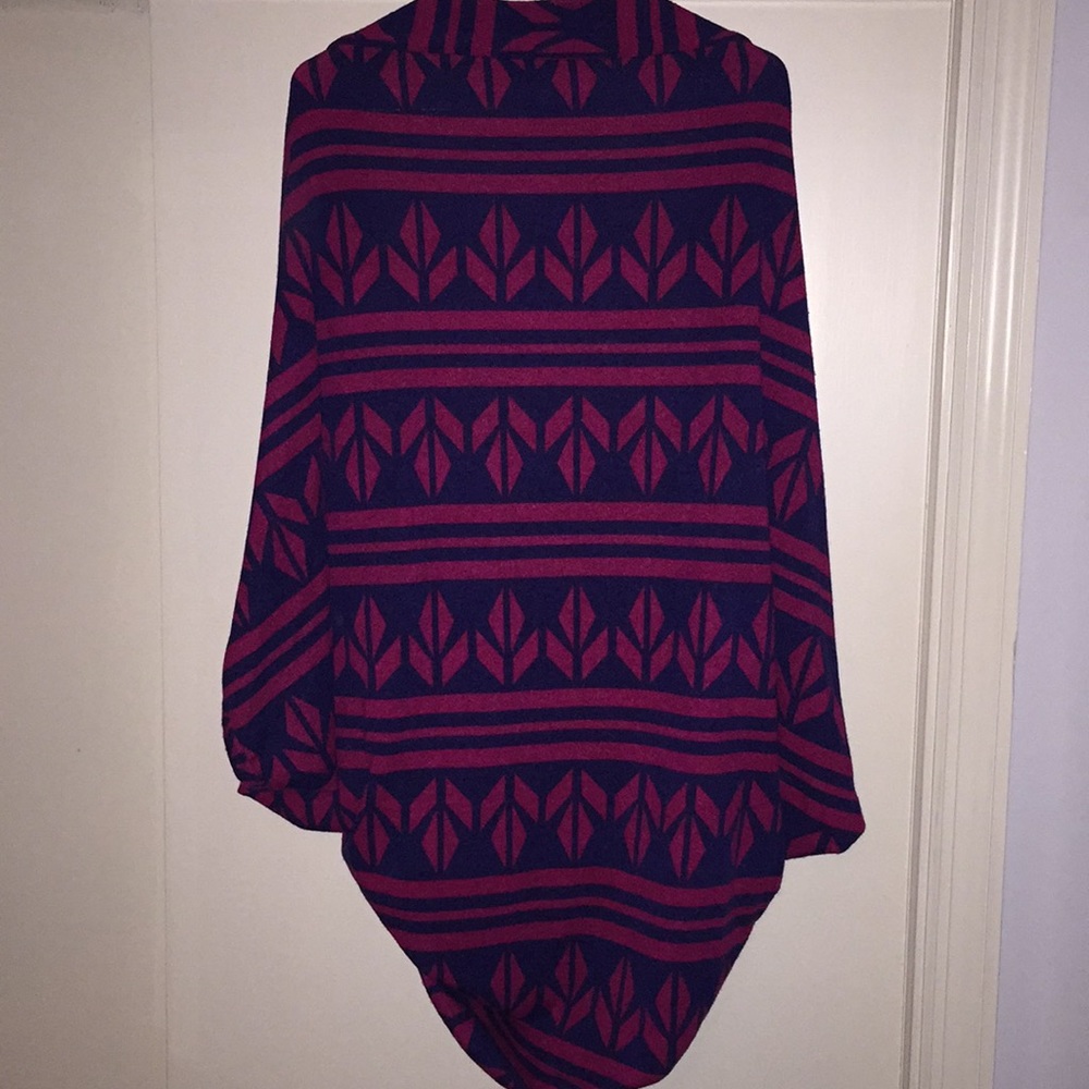 Sweater - Picture 3 of 3